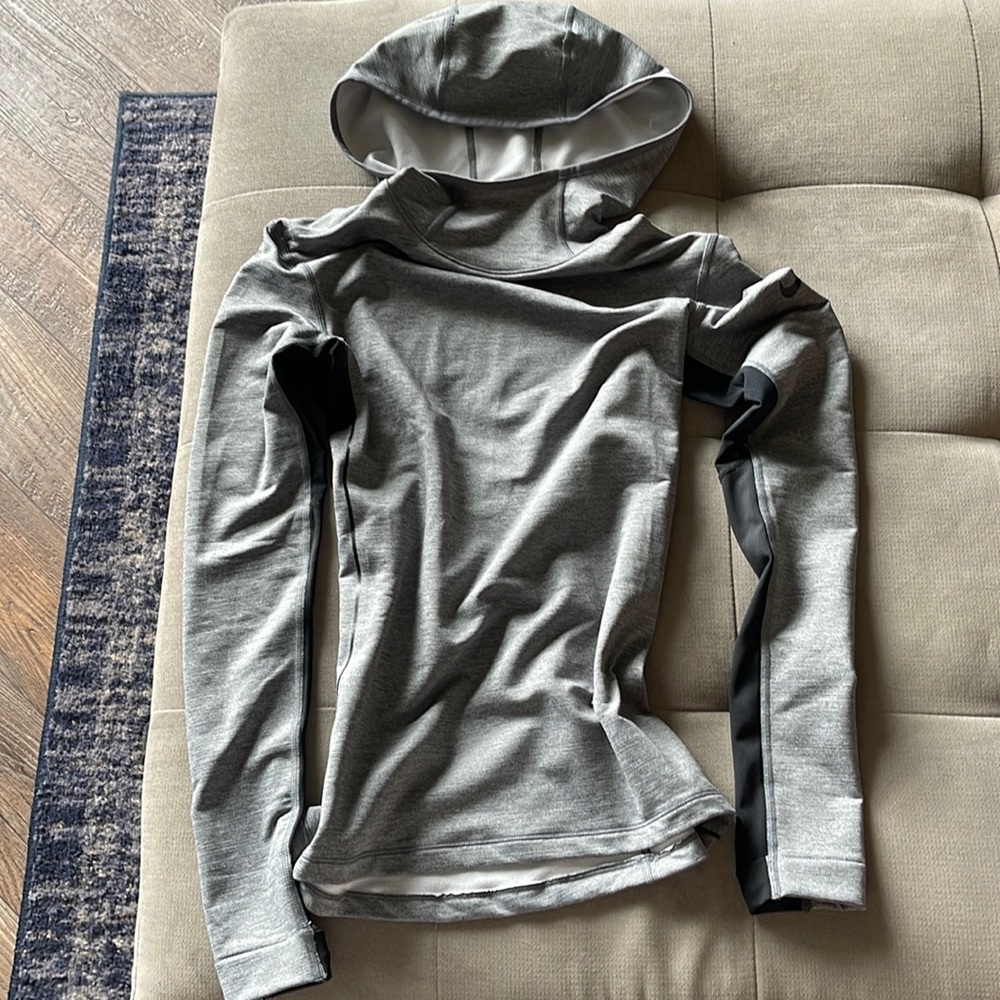 NEVER Worn Nike Pro Hyperwarm Pullover
